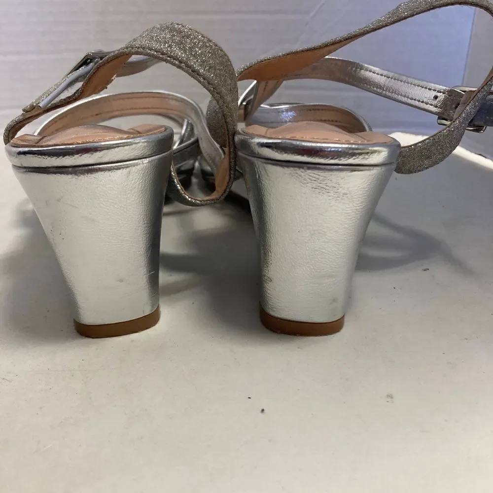 DREAM PAIRS Women’s Silver Wedge Strappy Heels Size 7.‎
